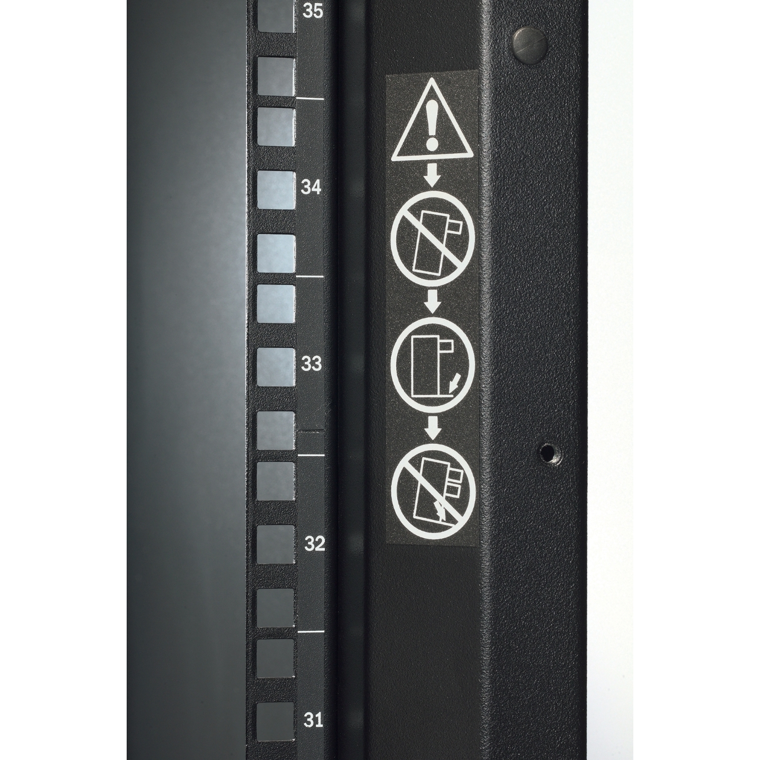APC NetShelter SX, Server Rack Enclosure, 48U, Black, 2258H x 600W x 1200D mm [TAA] View 19