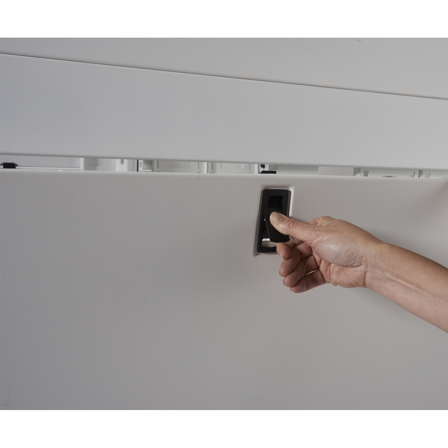 APC NetShelter SX, Networking Rack Enclosure, 42U, White, 1991H x 750W x 1200D mm [TAA] View 5