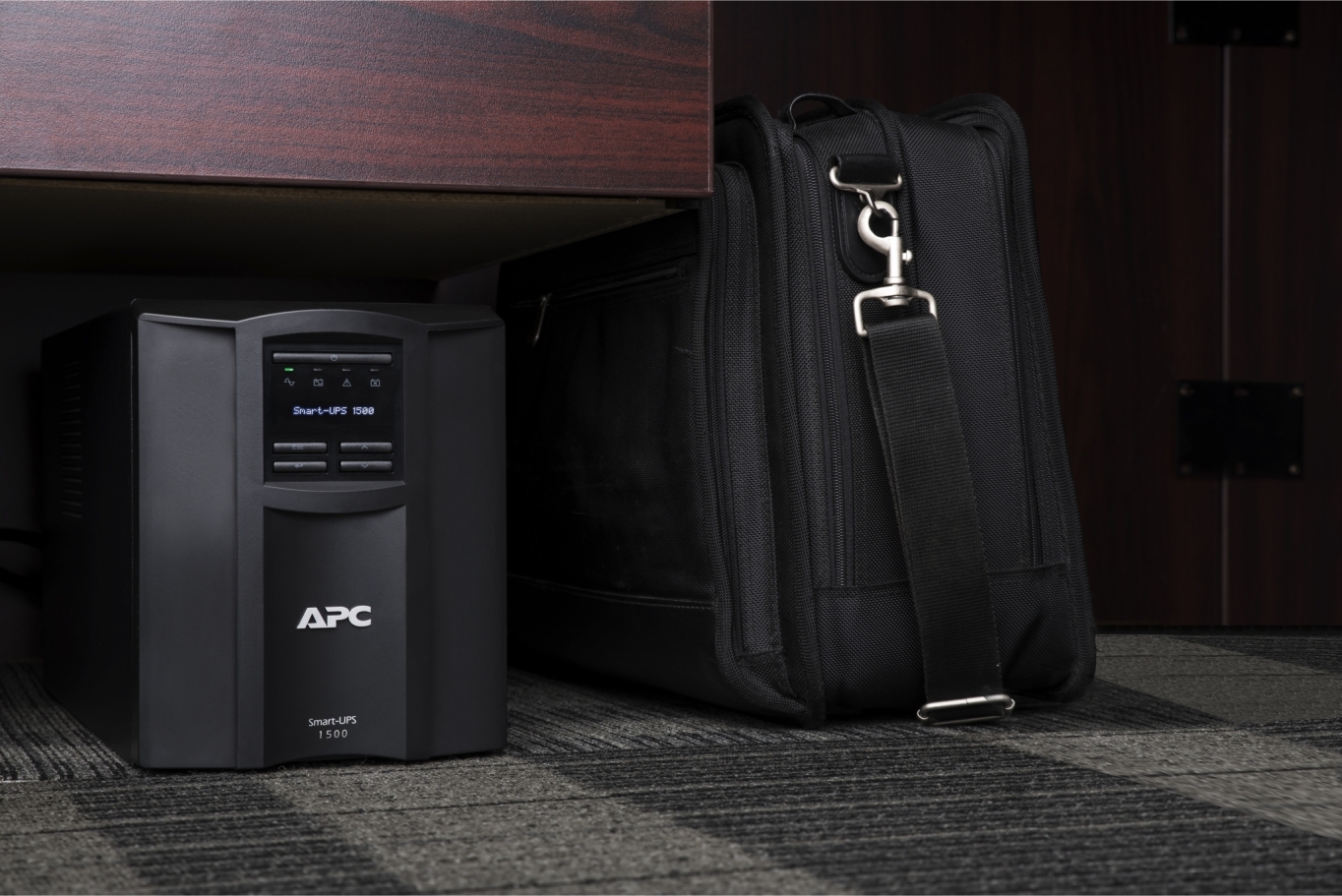 APC Smart-UPS, Line Interactive, 1500VA, Tower, 120V, 8x NEMA 5-15R outlets, SmartConnect Port+SmartSlot, AVR, LCD View 8