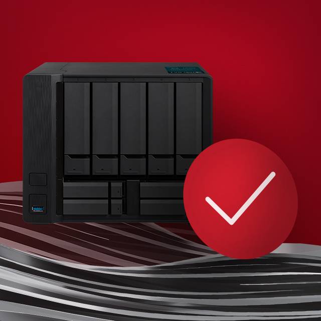 A multi-bay NAS system with a check-mark graphic indicating verified Seagate IronWolf drive compatibility