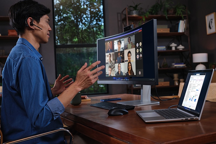 HP EliteBook 8 Flip G1i 13 &mdash; durable design