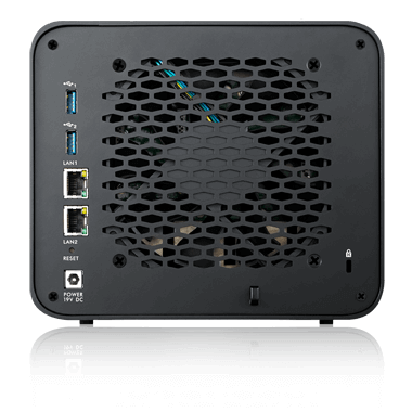 NAS540 Rear